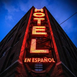Hotel en español